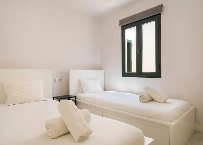 Lanzahost Casa Sunny Seafront * קוסטה טגוויסה